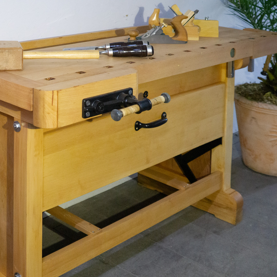 holzwurm-lippe-hobelbank-aufgearbeitet-echtholz-ulmia-produktseite